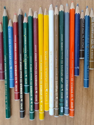 Schwan Stabilo Colored Pencils pack of 19 used