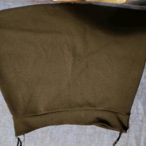 Skirt with zipper opening to bottom like new, black, size M