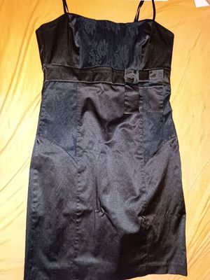 Vero Moda black mini dress new, satin with embroidery and bow