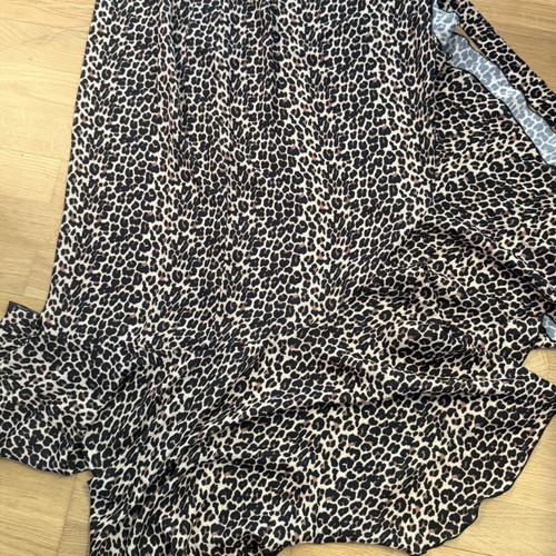 Wrap long skirt with ruffle hem and leopard print