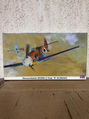 Messerschmitt Bf 109G-2 Trop “W. Schroer” κλίμακας 1:48 καινούργιο κιτ