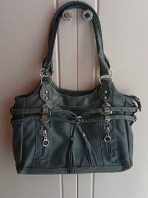 Leather shoulder bag like new, gray