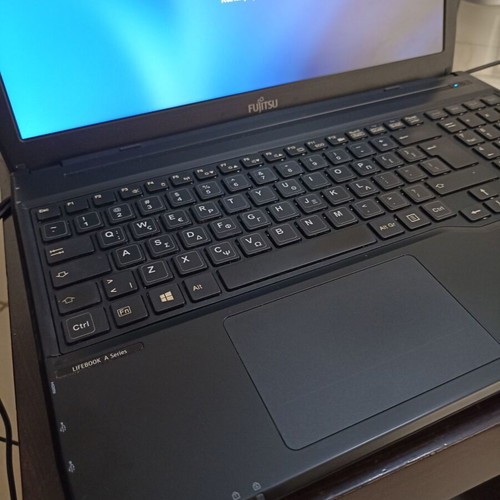 Fujitsu Lifebook A544 laptop like new, Intel Core i5, 8GB RAM, 256GB SSD