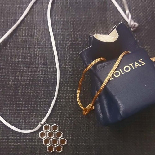 Zolotas Kypseli necklace like new