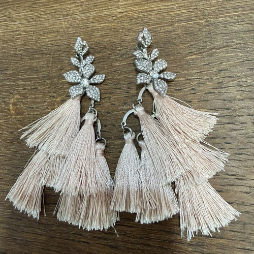 Earrings with zircon and pink tassels new, silver