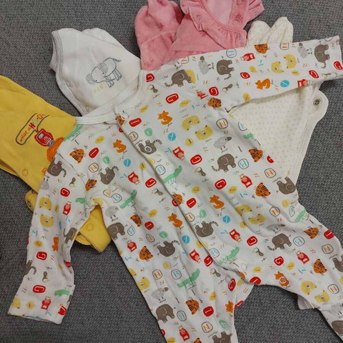 Mothercare, 5 bodysuits, 0-3 months