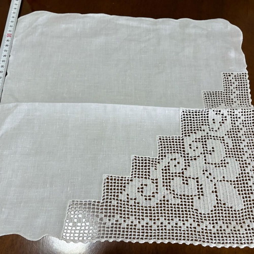 Doilies like new, set of 2-3 pieces