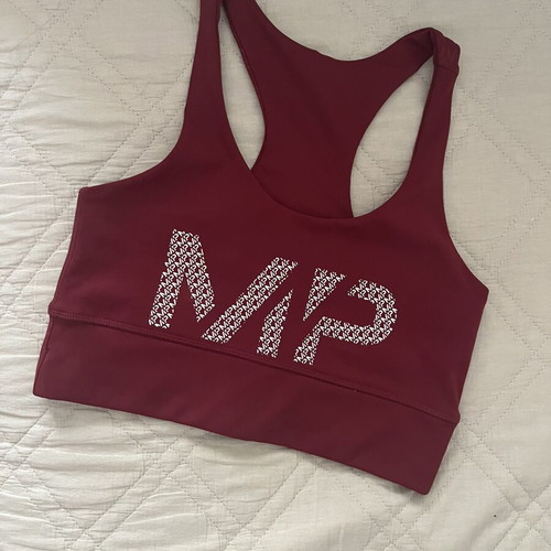 My Protein sports bra like new, size M, red