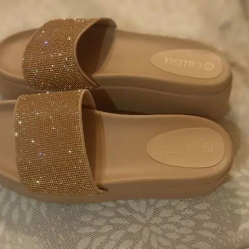 Callesta beige flatform slippers size 41 with gold rhinestones