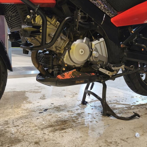 Suzuki DL 650 V-Strom motorcycle 2010