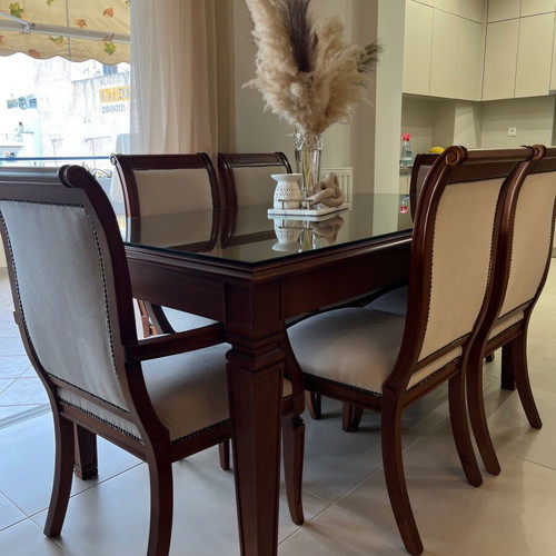 Dining table 1.65x0.90 with glass like new