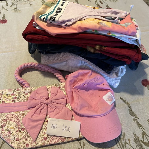 Girls' clothing and accessories lot, size 110-122 cm, 5-7 years