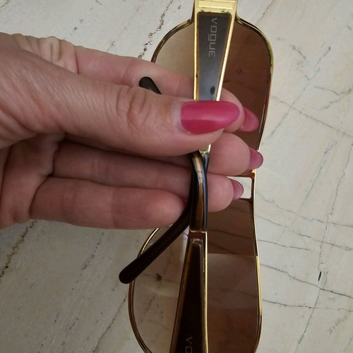 Vogue VO 3587S sunglasses used in very good condition