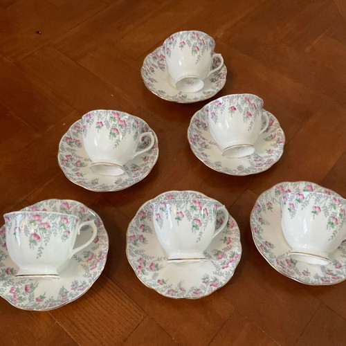 Royal Albert tea set 1940, like new, 12-piece bone china