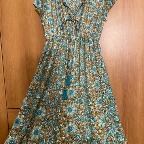 Sale-Ble long floral dress new, green and gold