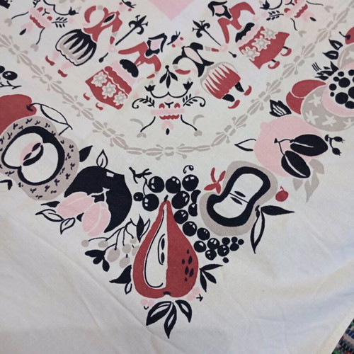 Tablecloth vintage, like new