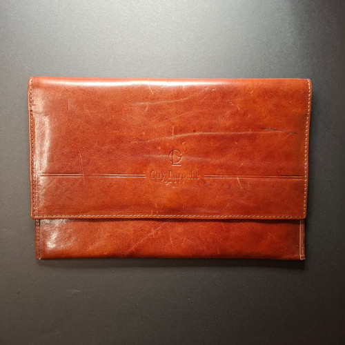 Vintage leather travel wallet Guy Laroche used, brown