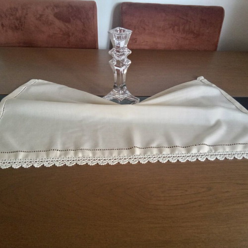 Beige doilies with handmade knitted lace, set of 3, like new