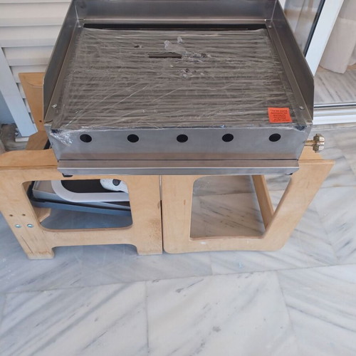 Stainless Steel Gas Grill inox, like new, unused