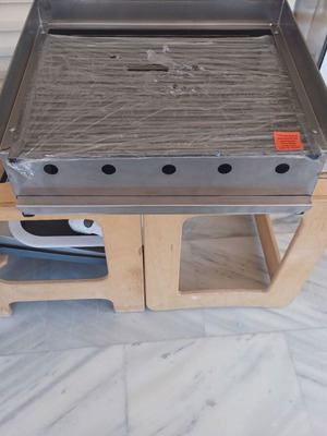 Stainless Steel Gas Grill inox, like new, unused