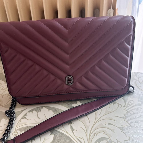Shoulder bag like new, purple