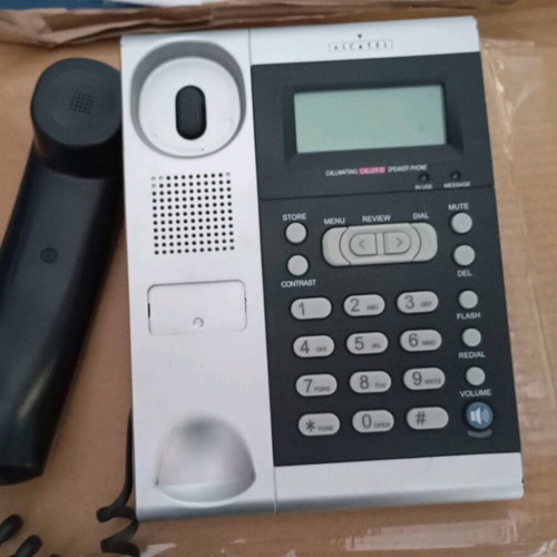 Alcatel 29362 Analog Phone like new, gray, wired