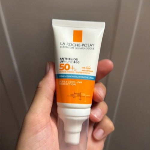 La Roche-Posay Anthelios Uvmune 400 sunscreen new