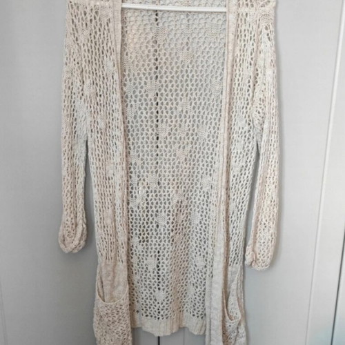 Stradivarius knitted cardigan with 3/4 sleeves and pockets, like new