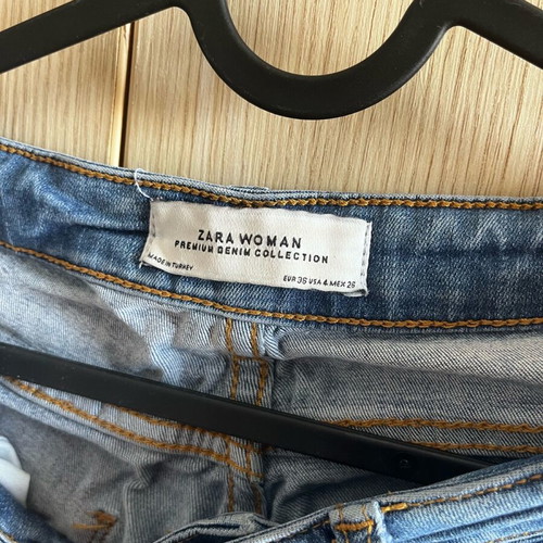 Zara women's jean used, size M 38 10, blue