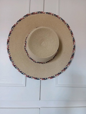 Straw hat new with decorative ribbon, size 57, beige multicolor