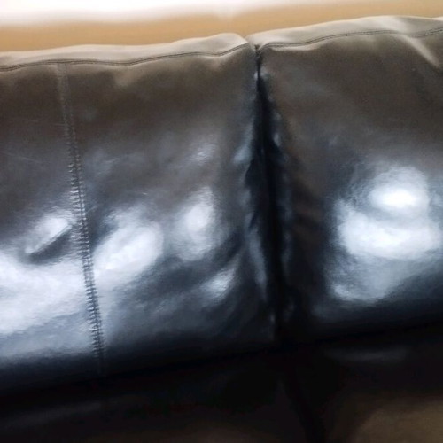 Sofa in leatherette like new, dimensions 2x0.90