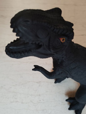 Dinosaur toy like new