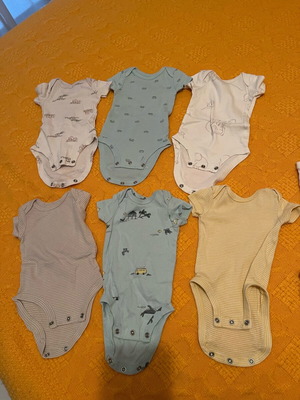 Newborn bodysuits used, pack of 15 in very good condition