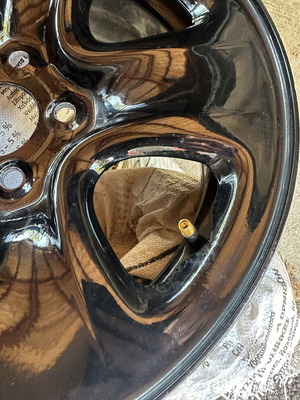 Suzuki Vitara rim like new