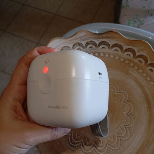 Munchkin pacifier sterilizer like new