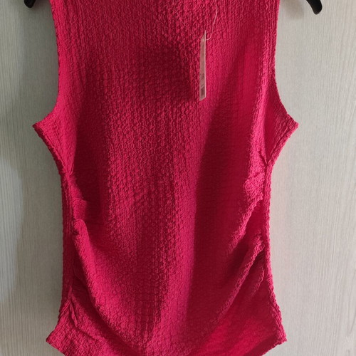 Fuchsia blouse with gathers Esmara new, size S