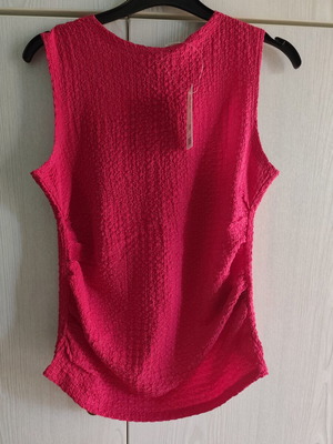 Fuchsia blouse with gathers Esmara new, size S