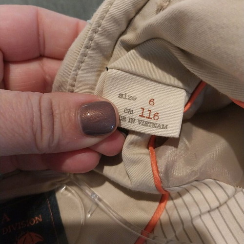 Zara kids trench coat 6 years like new, beige