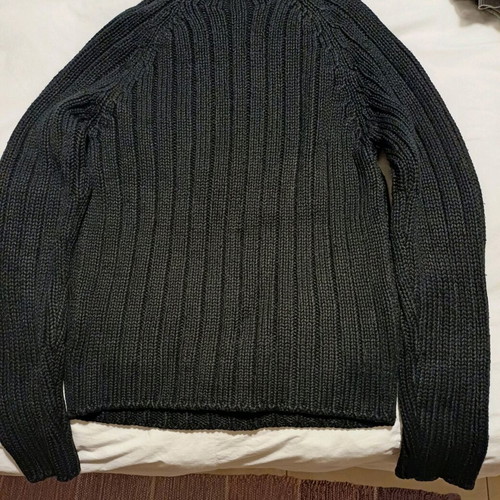 Zara knitted sweater size M like new, black