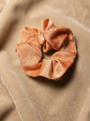 Scrunchie hair accessory Waffle Knit in salmon, like new