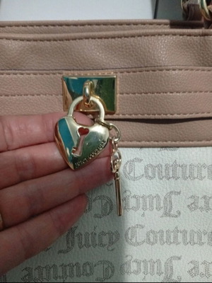 Juicy Couture τσάντα μεταχειρισμένη, σε καλή κατάσταση