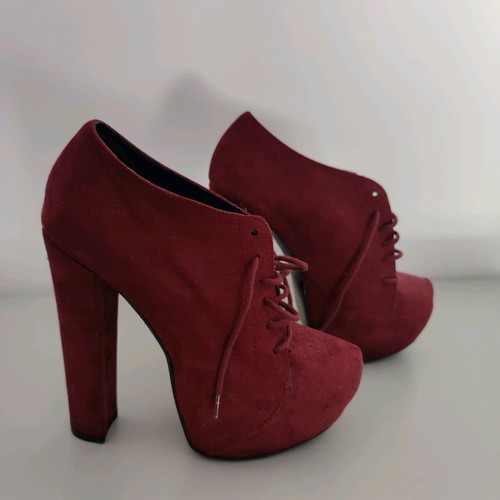 Ankle boots new burgundy suede with thick heel
