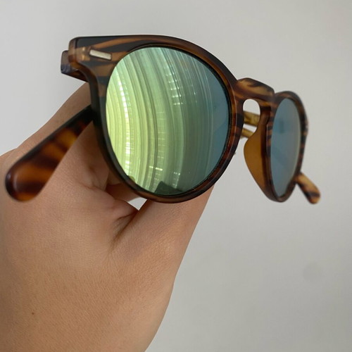 Mirror sunglasses like new, brown frame, yellow mirrored lenses