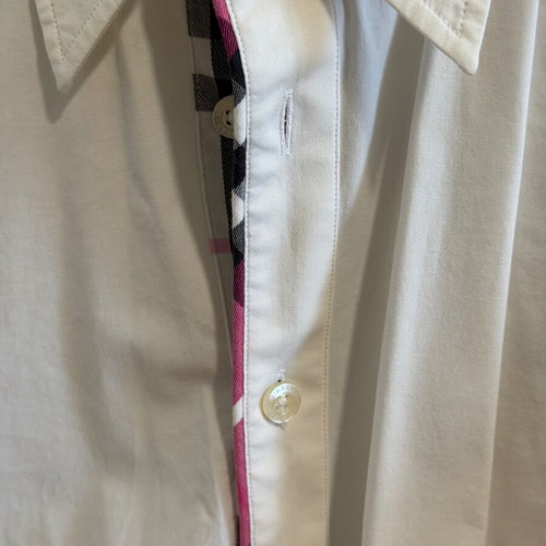 Burberry women's shirt white like new, sizes S-M