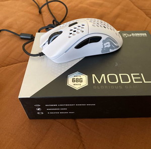 controller x box και mouse gaming glorious