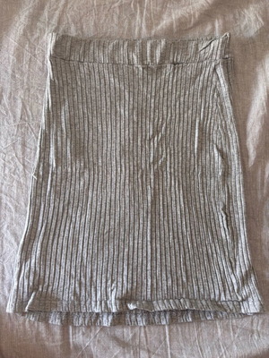 High-waisted fitted skirt like new, gray, size M 38 10