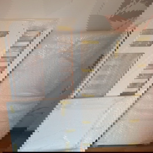 Κούνια-Κρεβάτι Ήρα Oliver σαν καινούργιο με στρώμα 140x70, MDF λάκα σατινέ