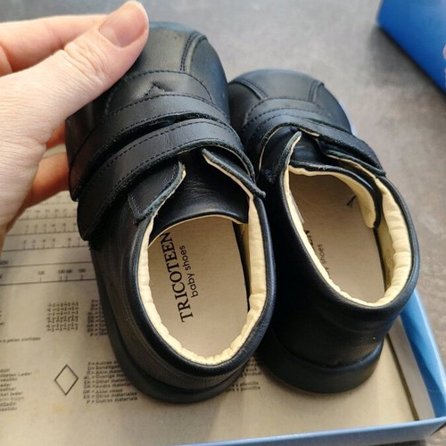 Tricoteen children's shoes like new, size 21, blue black
