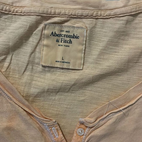 Abercrombie & Fitch Women T-Shirt peach tan Henley neckline size L used