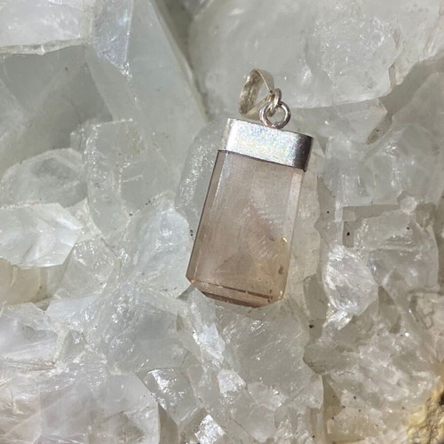 Silver Pendant with Natural Topaz new, beige